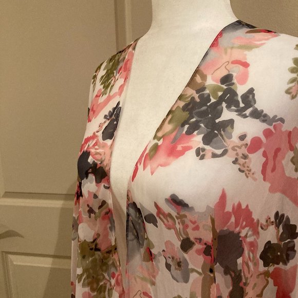 CLEARANCE 2/$10 or 3/$14 Floral Kimono-Style Shawl - Picture 3 of 7